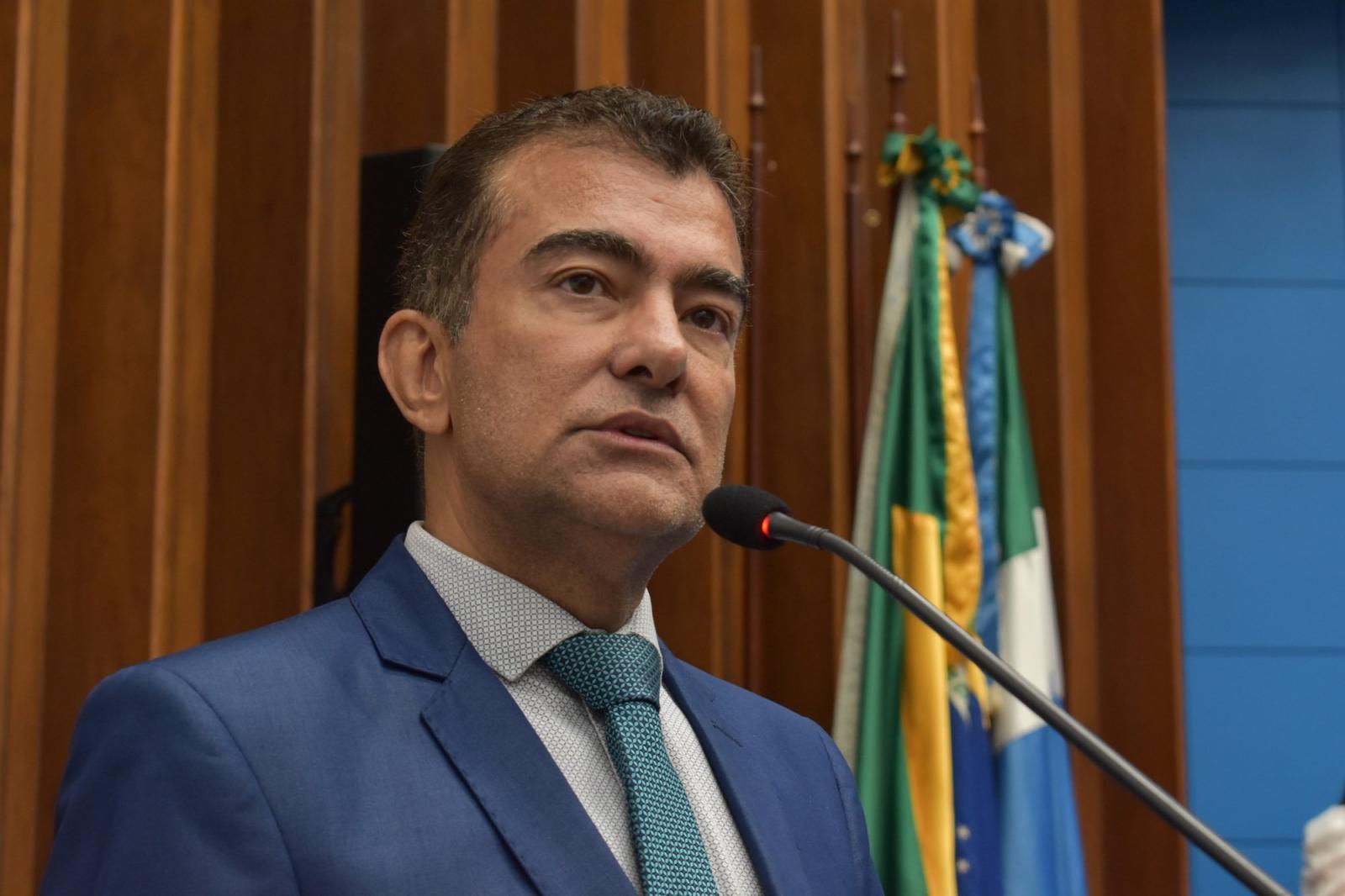 O ex Presidente Jair Messias Bolsonaro cogita apoiar Marçal à prefeitura de Dourados, mesmo com ex-deputado no PSDB