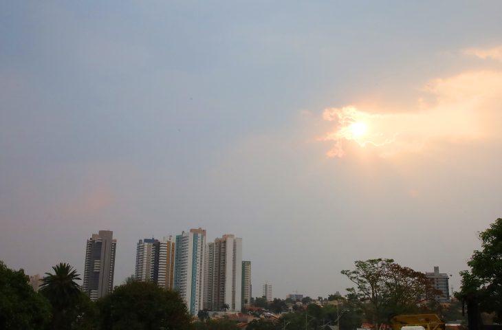 Previsão indica altas temperaturas e chuva em algumas cidades do Estado.