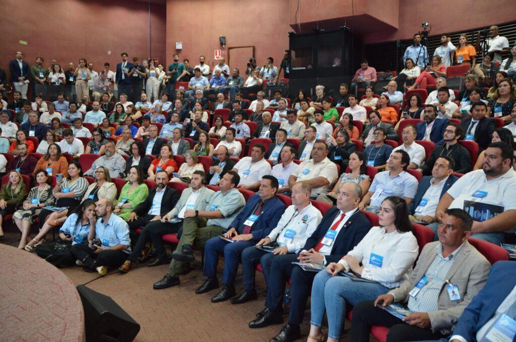 Prefeita Adriane reforça papel de Campo Grande na transformação logística da Rota Bioceânica em Encontro Internacional.