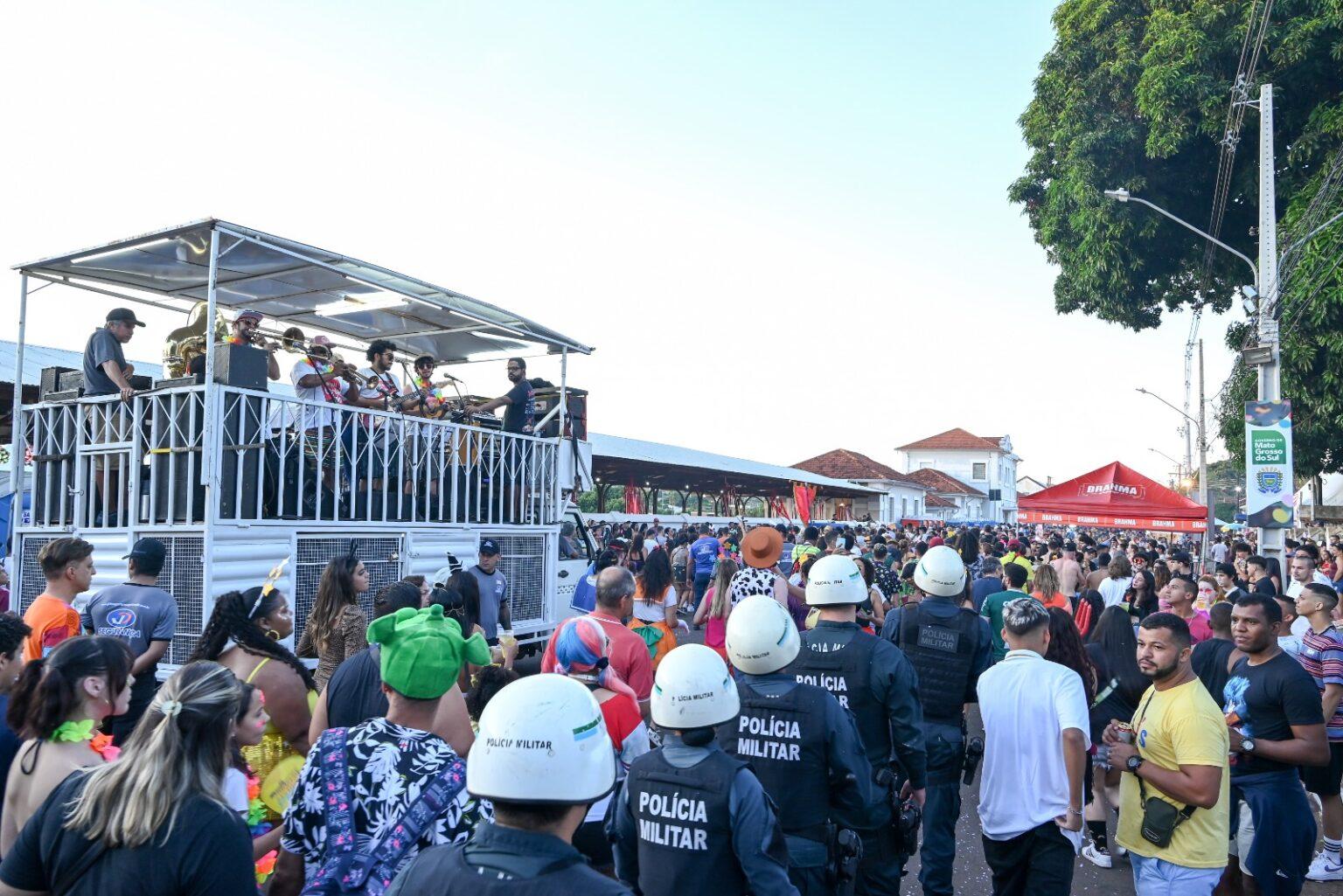 Carnaval de rua terá início dia 15 de fevereiro em Campo Grande e último bloco se apresenta em 9 de março.